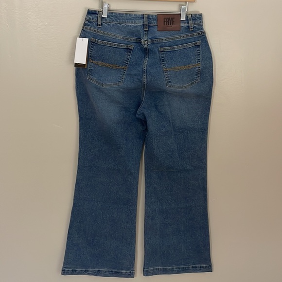 NWT Frye Vintage Wash Jeans. Size 31 - Picture 6 of 10